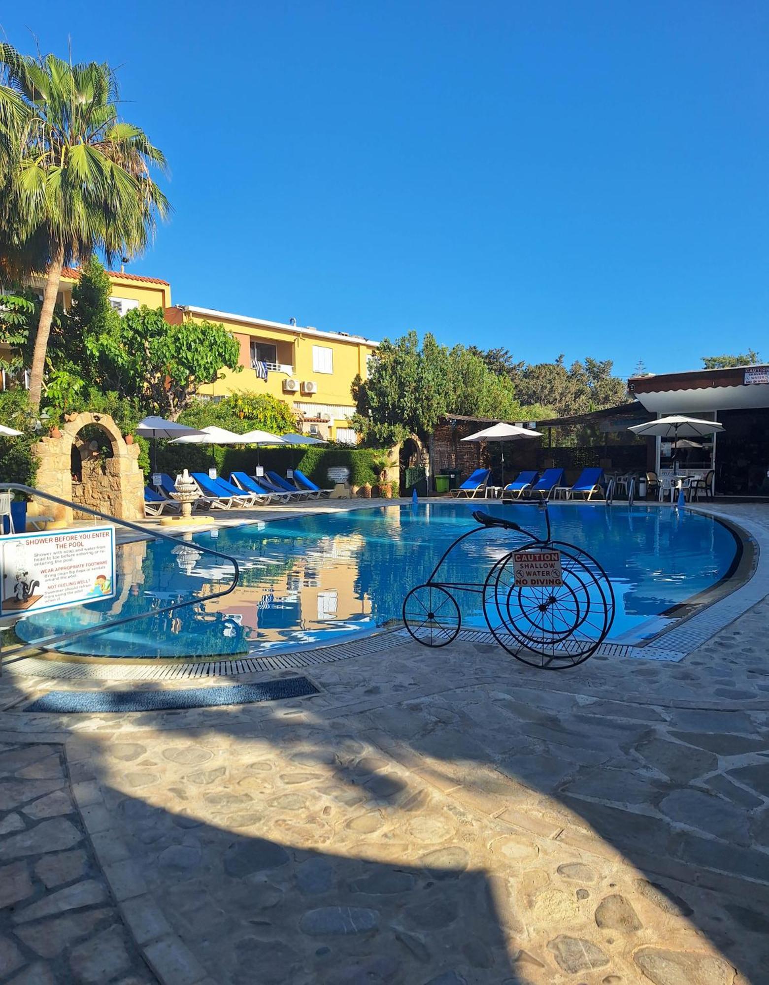 Apollonia Hotel Apartments Paphos Exterior foto