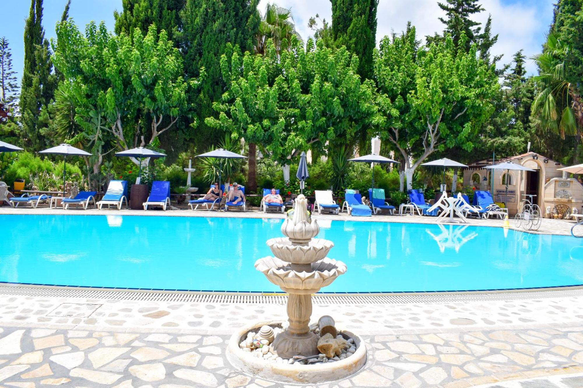 Apollonia Hotel Apartments Paphos Exterior foto